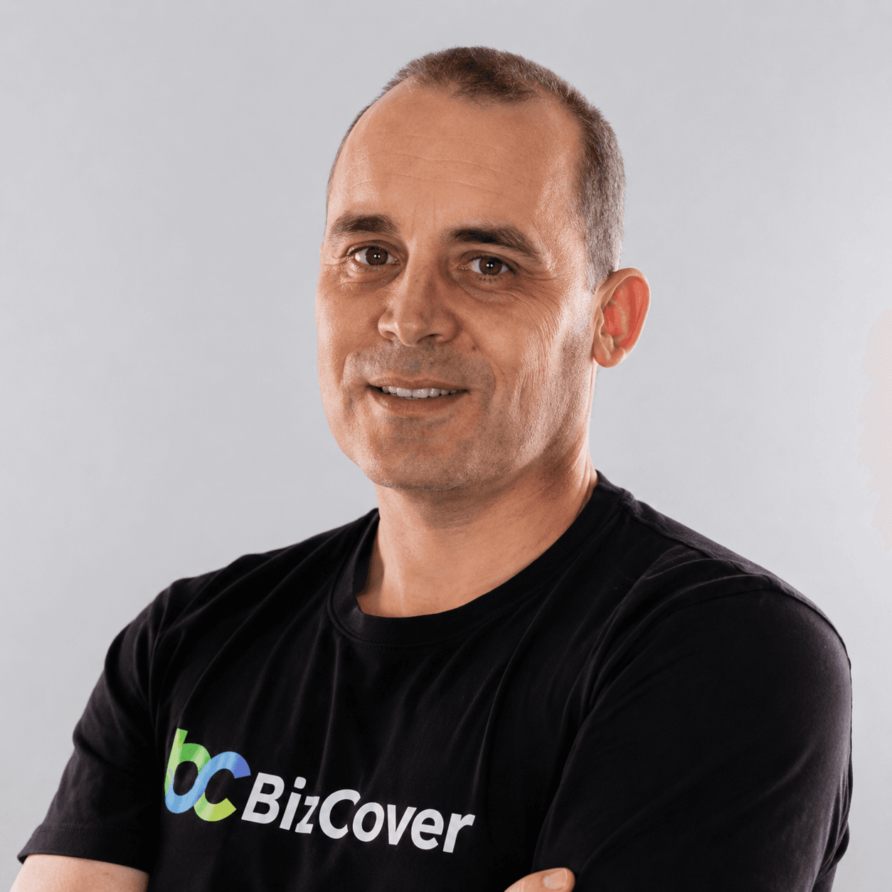 Dino Tius BizCover